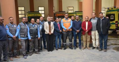 صور.. نائب محافظ الوادى الجديد تتفقد منظومة العمل بمرفق الإسعاف بالخارجة
