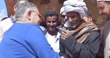 محافظ البحر الأحمر:20 وحدة سكنية لموظفى قرية الشيخ الشاذلى ومحلات تجارية للأهالى