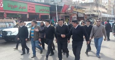 مدير أمن الغربية يقود حملة أمنية لرفع الإشغالات بشوارع طنطا.. صور