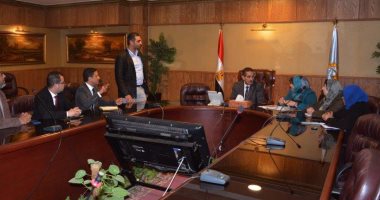 محافظ الغربية يستعرض تطبيق منظومة التحول الرقمي بالديوان العام