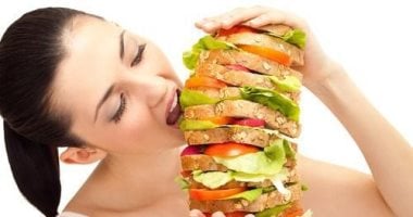 كيف يؤثر شره الطعام المرضي على صحة النساء؟