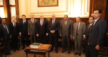 وزير الزراعة:  زيادة التبادل التجارى فى مجال الزراعة مع بيلاروسيا