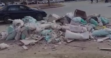  شكوى من تراكم مخلفات البناء على طريق منطقة ميدان ابن سندر بحى الزيتون