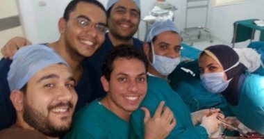 عايز حقى..شاب بالبحيرة: الإهمال الطبى تسبب فى انفجار رحم زوجتى وموت الجنين