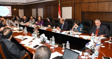 وزراء التخطيط والتنمية المحلية والصناعة يتابعون الموقف التنفيذى لبرنامج تنمية الصعيد 