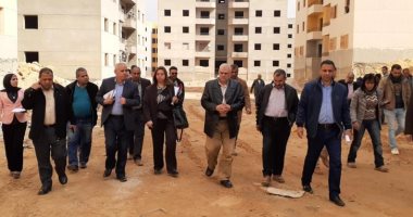رئيس صندوق الإسكان الاجتماعى يطالب شركات المقاولات بسرعة الانتهاء من الوحدات