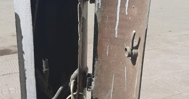 "سيبها علينا".. قارئ يرصد "عمود كهرباء" بدون غطاء بشارع وادى النيل بالمهندسين