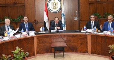 البترول: 792 مليون دولار استثمارات "خالدة" لحفر 80 بئراً خلال عام