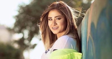 انچى شرف تعلن فسخ خطوبتها على أغنية الهضبة "هيعيش يفتكرنى".. صور