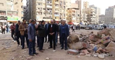 محافظ الجيزة يتفقد شوارع بولاق ويوجه بتوقيع غرامات ضد من يتلف الأرصفة