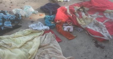 فيديو وصور.. طفل بكفر الشيخ ينزف دمًا من جسده ورسومات بالدم على جدران منزله
