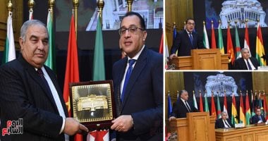 رئيس الوزراء يشارك بالجلسة الافتتاحية لاجتماع القاهرة لرؤساء المجالس الدستورية والمحاكم العليا الأفريقية.. مدبولى: مصر وعدت فأوفت وكانت عند الثقة التى أولاها إياها الأشقاء.. وتسليم درع تكريم لرئيس الحكومة