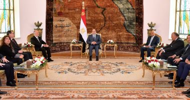 السيسي يستقبل رئيس مجلس النواب التشيلى.. صور