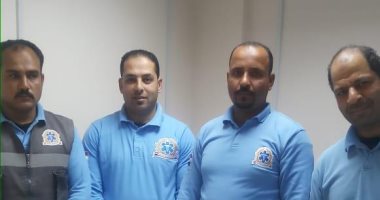 مثال للأمانة.. 4 مُسعفين يعيدون 370 ألف جنيه للشرطة فى كفر الشيخ