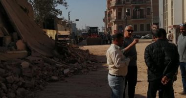 صور.. إزالة عمارتين بجوار كنيسة العذراء بالأقصر لاستكمال مشروع طريق الكباش