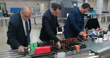 جمارك سفاجا تضبط 15 محاولة تهرب جمركى لعدد من الأسلحة البيضاء والتلسكوبات