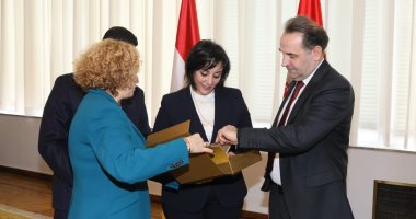 السياحة والأثار: زيادة أعداد السائحين الوافدين إلى مصر دليل على استقرار البلاد