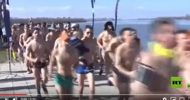 أغرب سباق بالملابس الداخلية فى بلجراد.. فيديو