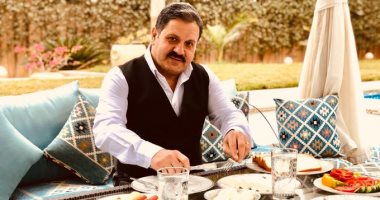 إدوارد ينشر صورة من كواليس "الفرصة الثانية".. ويعلق: هذه هى المشاهد المفضلة لى