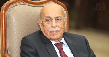 مفيد شهاب يكشف شهادته عن "حسنى مبارك": كان شخصية منضبطة وعاشقا لوطنه.. البعض حاول تشويه صورته والتاريخ رد اعتباره.. وقال لى خلال مفاوضات طابا "لن يهدأ لى بال إلا باسترداد كل تراب من أراضى مصر"