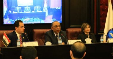استاذة علم اجتماع تطالب بتخصيص خط للطوارئ لمنع زواج الأطفال والقاصرات 