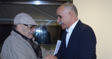 أيمن السمرى:معرض "لاشىء يبقى" يتحدث عن آثار تركها السابقون وغيروا بها الزمن