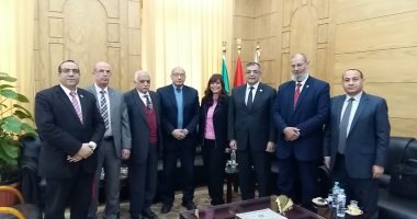 تيسيرًا على الطلاب.. إطلاق تطبيق جامعة بنها على الهواتف الذكية باللغة العربية 