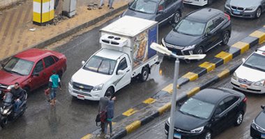 النشرة المرورية.. كثافات متحركة بمحاور القاهرة والجيزة