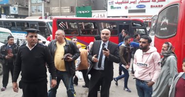 محافظة الجيزة تنفذ حملة لإزالة تعديات الباعة على مزلقان ناهيا بالدقى.. صور 
