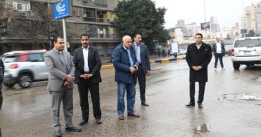 محافظ الجيزة يشدد على رؤساء الأحياء والمراكز عدم مغادرة الشوارع قبل رفع التراكمات