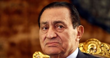 تشييع جثمان مبارك من مسجد المشير طنطاوى بالتجمع الخامس