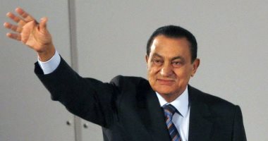 استعدادات داخل مقبرة أسرة مبارك لاستقبال جثمان الرئيس الأسبق
