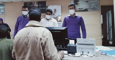 القوى العاملة بالوادى الجديد تستكمل إجراءات الوقاية من "كورونا" بالخارجة 