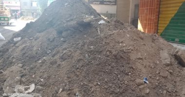 أهالى إمبابة يشكون من إغلاق شارع كمال حمزة العمومى بسبب أعمال صيانة