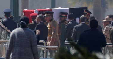 "الإبراشي": مشهد جنازة مبارك أصاب الإخوان بالصدمة والحزن