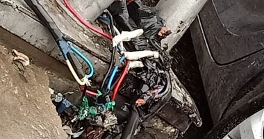كابل كهرباء مكشوف يشكل خطورة على المارة أمام مسجد الثورة مصر الجديدة