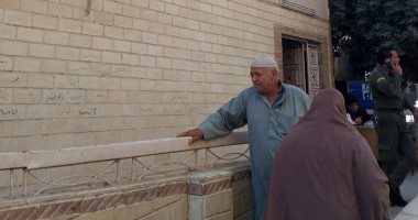 قارئ يطالب بتوفير مقاعد وأطباء بالوحدة الصحية بالفيوم
