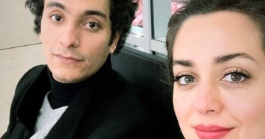 شاهد ماذا فعل محمد محسن وزوجته هبة مجدى فى مطار القاهرة خوفا من كورونا؟