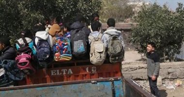 قارئ يرصد استقلال تلاميذ المدارس تروسكيل كوسيلة مواصلات بمدنية بلبيس الشرقية