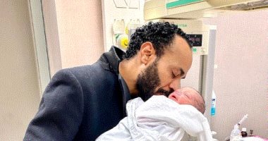 شقيق محمد رمضان يرزق بـ"زين".. والنجم:"الحمد لله حمداً كثيراً"