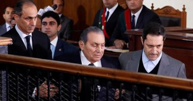 ماذا قال مبارك عن الإخوان؟.. أكد أنهم جماعة محظورة هدفها الوصول للسلطة.. حذر واشنطن منهم وأكد استخدامهم للدين من أجل الوصول لأهدافهم.. واتهمهم بتكفير الآخرين.. وشهادته فى جلسات محاكمة الهروب كشفت إرهاب قياداتهم