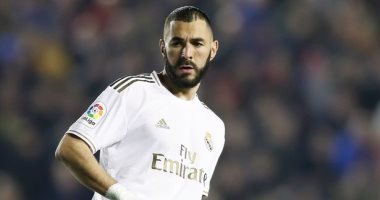 مونشنجلادباخ ضد ريال مدريد.. بنزيما يقلص الفارق إلى 2-1 قبل النهاية "فيديو"