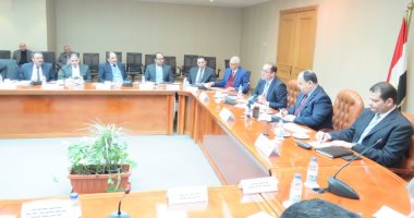 وزير المالية لرجال الصناعة: رفع الحجز عن الممولين فور التقدم بطلب إنهاء النزاع