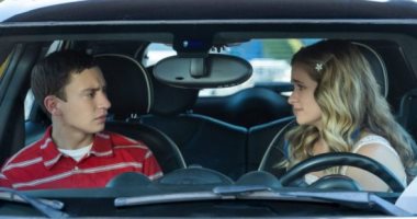 تجديد مسلسل Atypical لـ موسم رابع على نيتفلكس