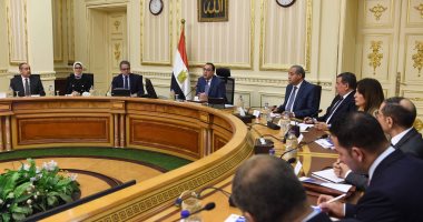 رئيس الوزراء: لا توجد أى حالة إصابة بفيروس كورونا فى مصر.. ولن نخفى شيئا.. وتنسيق يومى مع منظمة الصحة العالمية.. ونلتزم بتطبيق تعليماتها فى هذا الشأن.. والموافقة على سرعة شراء وتوفير الاحتياجات اللازمة