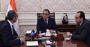 رئيس الوزراء يتابع مشروعات وزارة الاتصالات.. صعود ترتيب مصر للثالث أفريقيا فى متوسط سرعة الإنترنت.. والانتهاء من تطوير 830 مكتب بريد ليصبح مركز خدمات بريدية متكاملا ورفع كفاءة 348 مكتبا آخر