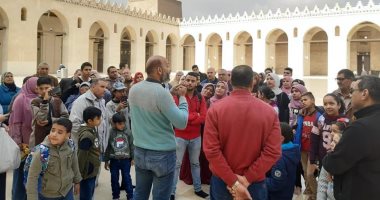 مصنع إنتاج المدرعات ينظم زيارة للعاملين وأسرهم لشارع المعز