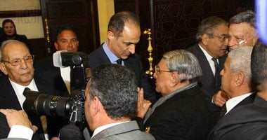 صحفيون وإعلاميون فى عزاء مبارك..أبرزهم خيرى رمضان وياسر رزق وأحمد موسى