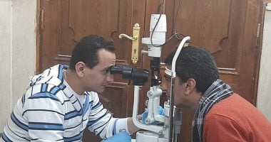 توقيع الكشف الطبى على 450 مواطن من أهالى مدينة البياضية فى الأقصر