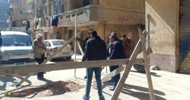 صور.. هبوط أرضى شرق الإسكندرية و الحى يخطر الصرف الصحى